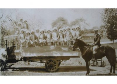 Historic photo of parade in Abingdon