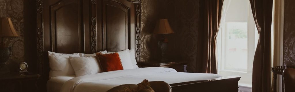 The Martha hotel room