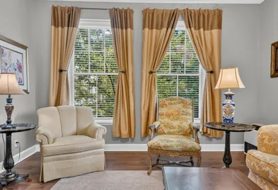 Suite 1 King guestroom